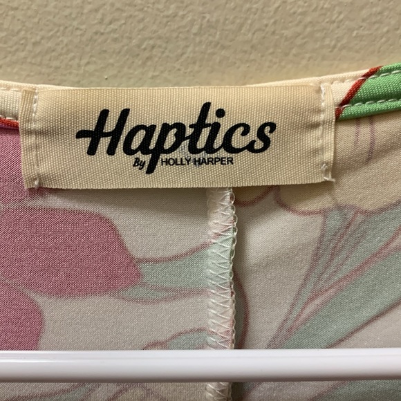 Colorful Haptics Swing Top - Picture 3 of 6